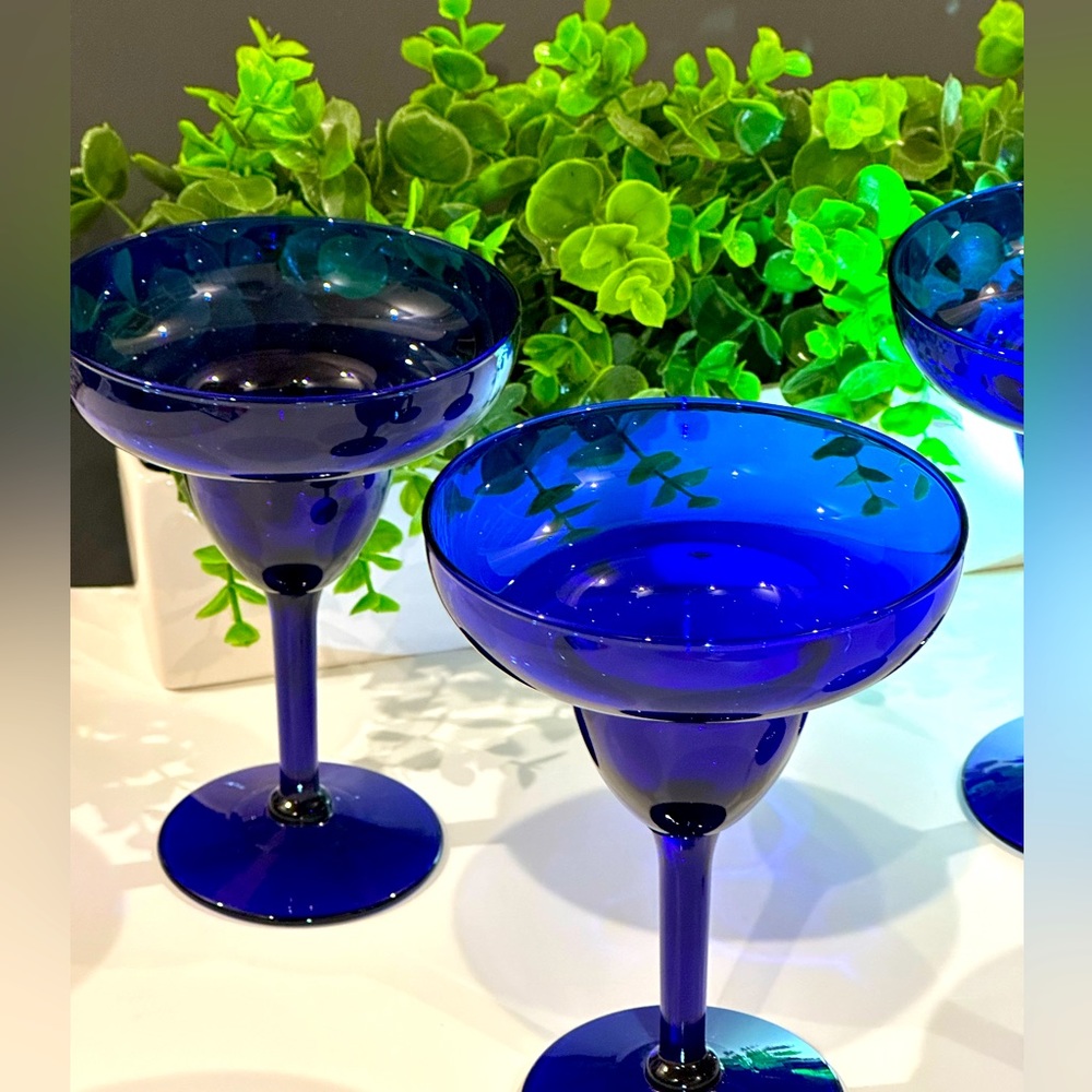 Set of 4 Vintage Pier 1 Cobalt Blue Margarita Cocktail Glasses Stemware Barware - Picture 2 of 6